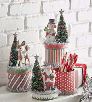 Retro Christmas Friends Deer on Paper Box Figurine 4416193