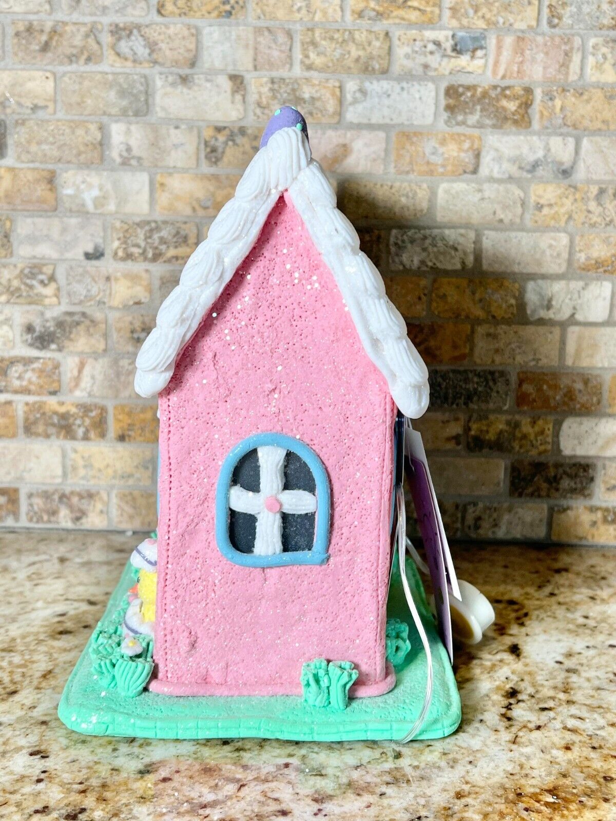 Easter Gingerbread House Light Up Bunny Rabbit  Pink Tabletop Decor 9 in E36