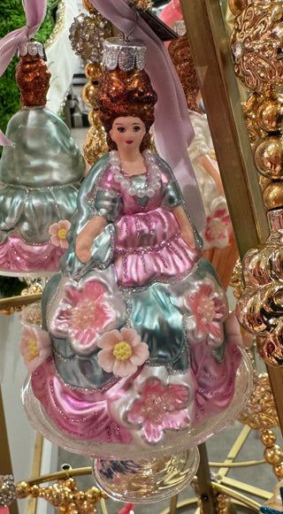 Pre-Order EC Antoinette Cake Ornament 4653213
