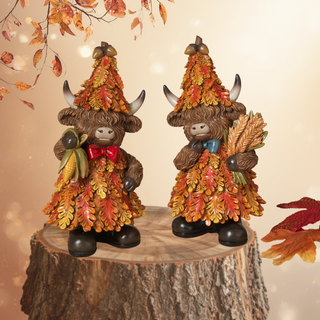 Pre-Order Fall Harvest Highland Cow with Leaves 2865050