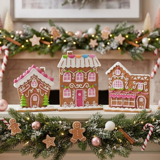 Bright Gingerbread Village Set 4516761